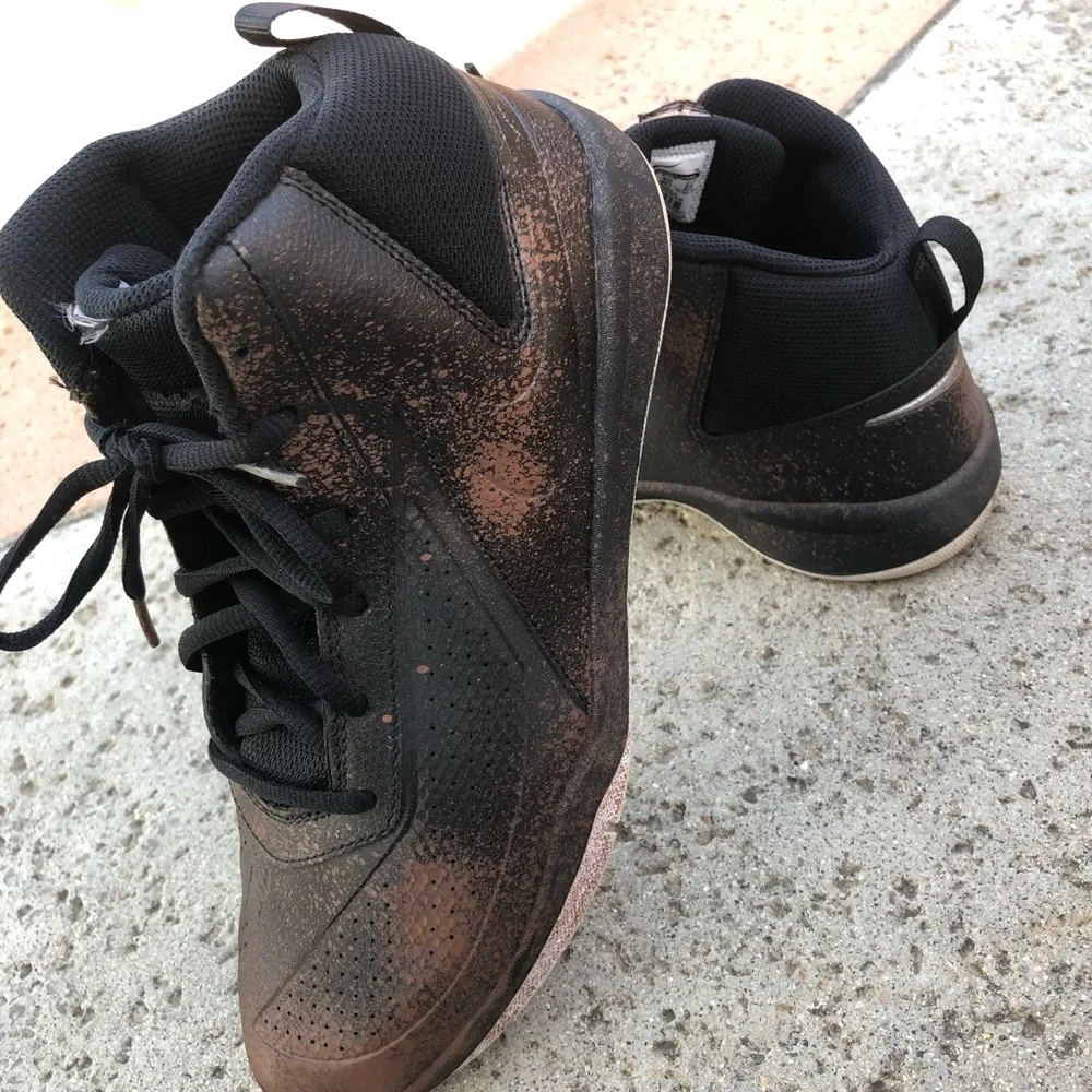 Nike basketball shoes - Picture 2 of 7